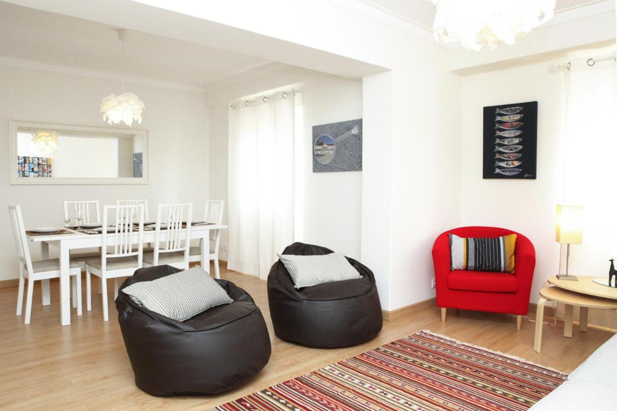 Family Central Apartment In Sao Pedro Do Estoril Экстерьер фото